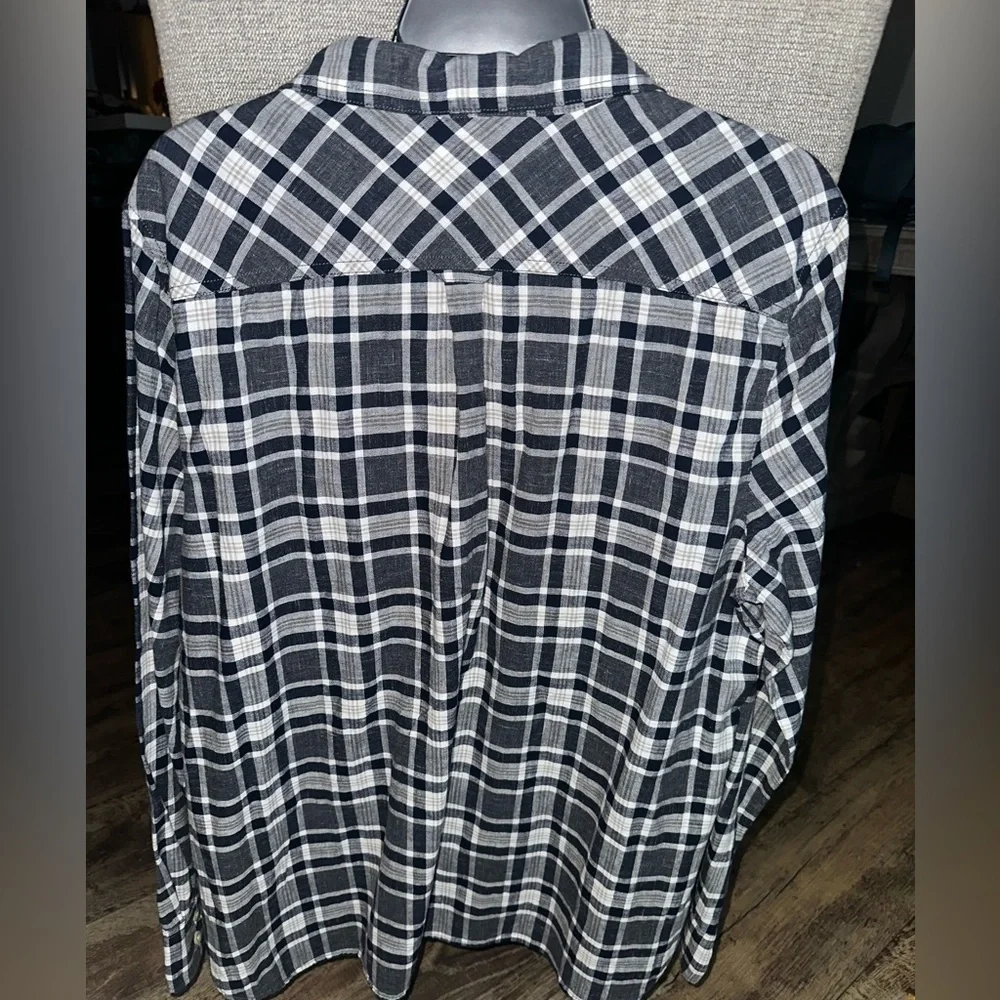 J. CREW Shirt Womens Size XL Navy White Gingham Check Plaid Pattern Boy Fit - Picture 2 of 6